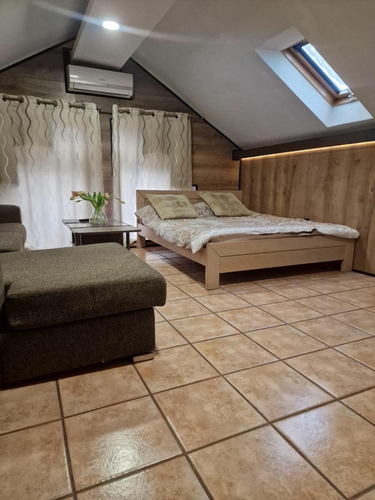 Guest House Maja Novi Sad Exteriér fotografie