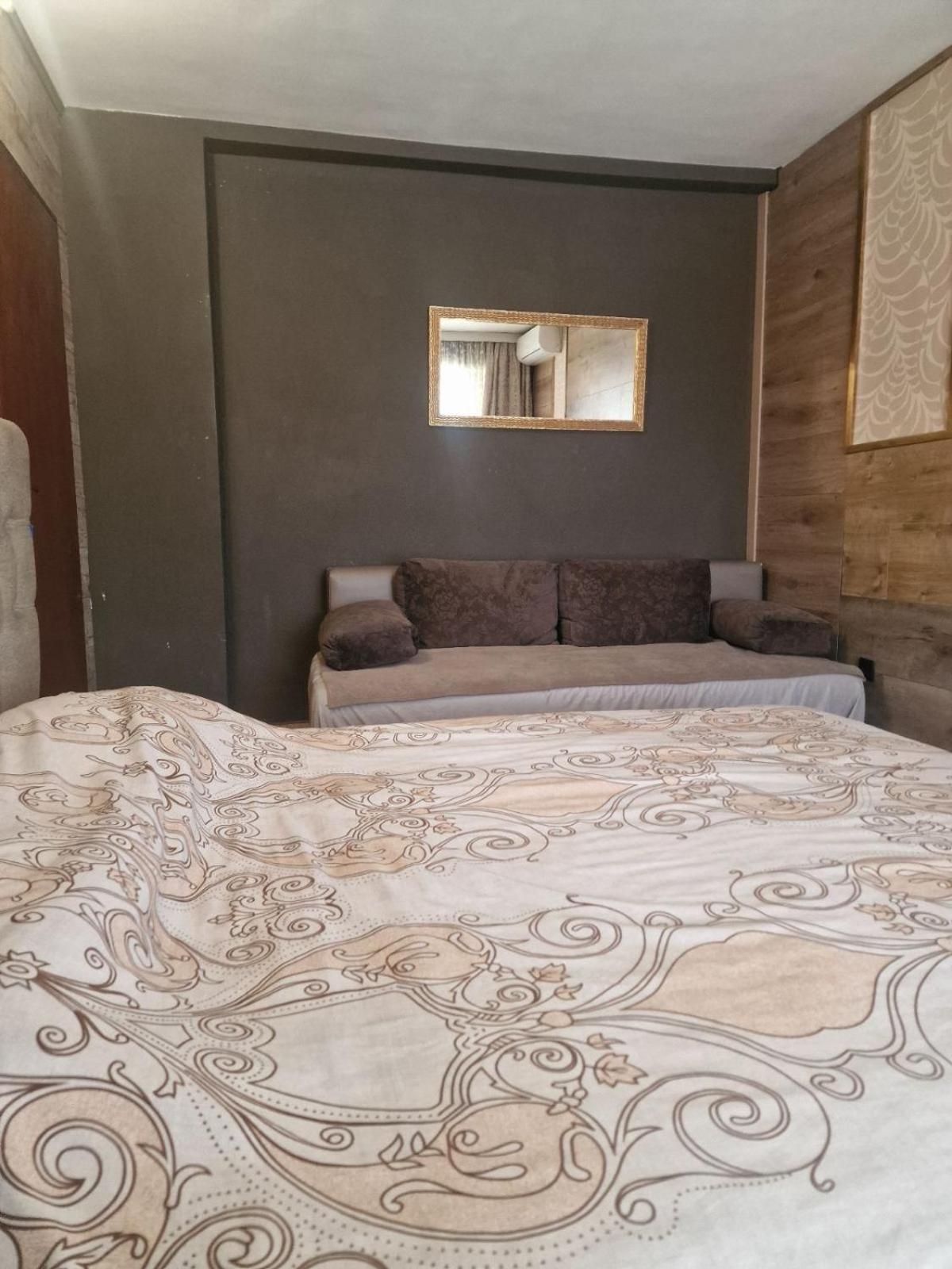 Guest House Maja Novi Sad Exteriér fotografie